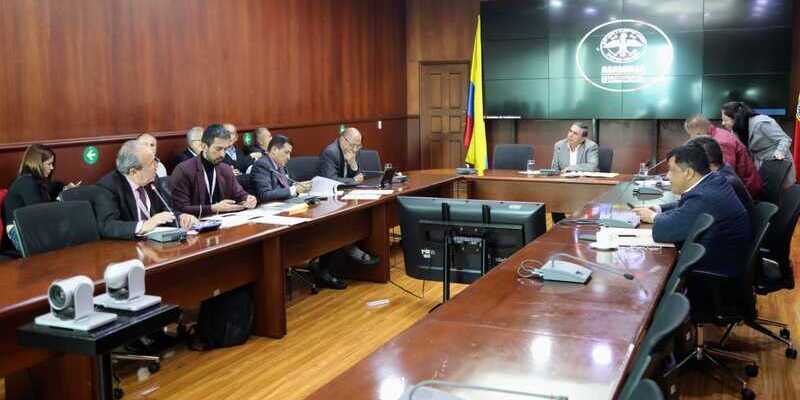 Aprobado incremento salarial para funcionarios de la Contraloría de Cundinamarca