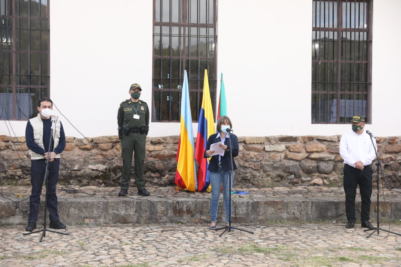 Bajo estrictas medidas de bioseguridad y de seguridad se realizan  elecciones atípicas en Sutatausa