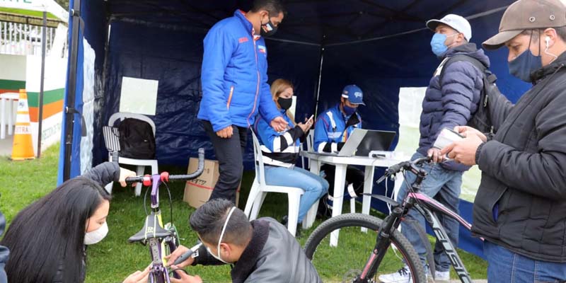 En las vías de Cundinamarca, “Marca tu Bici”


