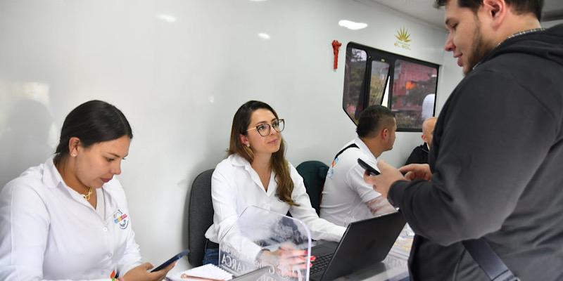 Unidad móvil de la Secretaría General de Cundinamarca en Facatativá