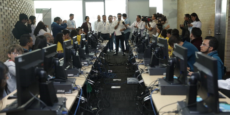 Nuevas tecnologías al alcance de los jóvenes cundinamarqueses