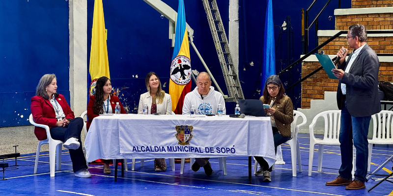 Cundinamarca lanza Innova Tech, el primer hackathon estudiantil para transformar el aula con tecnología

