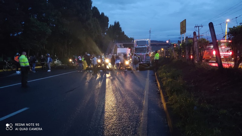 A esta hora se registran bloqueos en diferentes vías de Cundinamarca