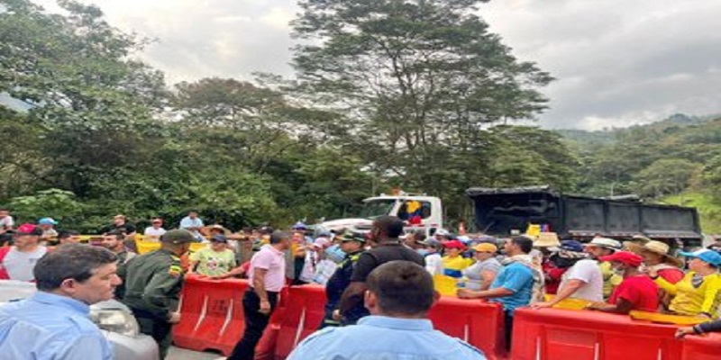 “Realizaremos un plan piloto en la vía al Llano ante las continuas protestas que represan el regreso a casa de los habitantes del sector”: Jorge Rey