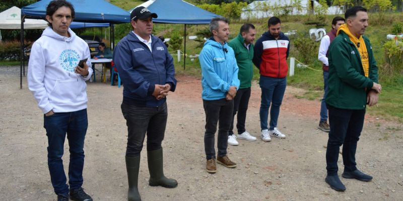 Pequeños productores de Cogua se benefician con suplemento alimenticio para bovinos