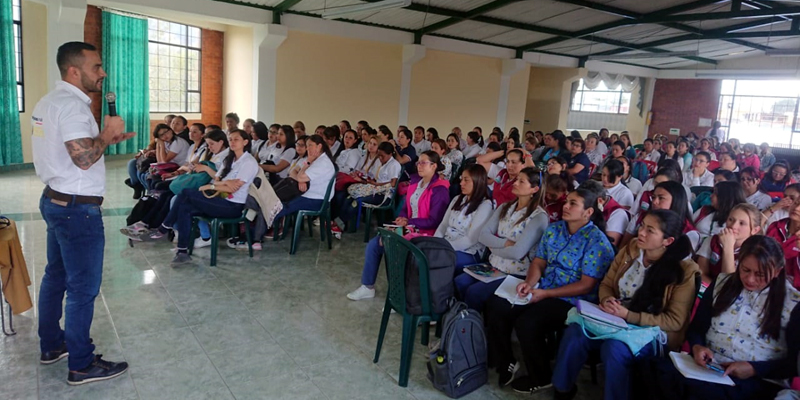 410 madres comunitarias del ICBF iniciaron diplomado ‘Embajadores de la Felicidad’