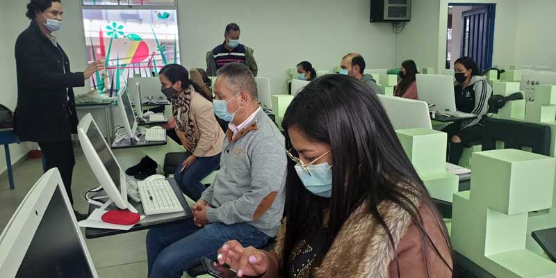 Cota avanza en la formación Digital de funcionarios y comunidad en general










