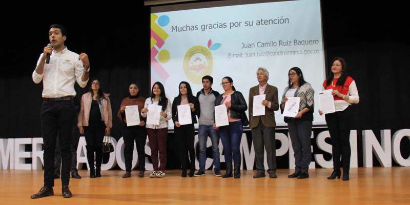 Convocatoria para acceder al beneficio de registro, permiso o notificación sanitaria ante el Invima

























