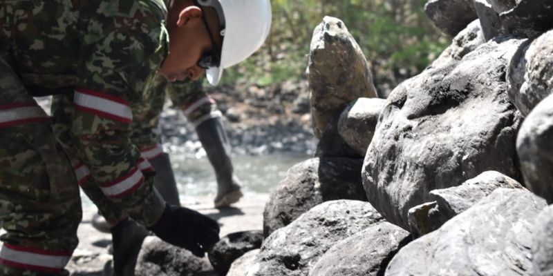Gobernación de Cundinamarca y UAEGRD avanzan en obra de mitigación en Útica para reducir riesgos del río Negro