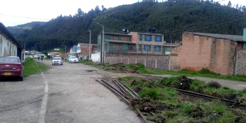 Más de $4.356 millones rehabilitarán el sistema férreo entre Zipaquirá y Nemocón

	


























