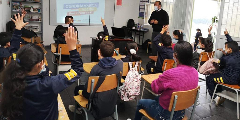 Cundinamarca inició los talleres ‘Importancia del uso de las TIC en el mundo moderno’













