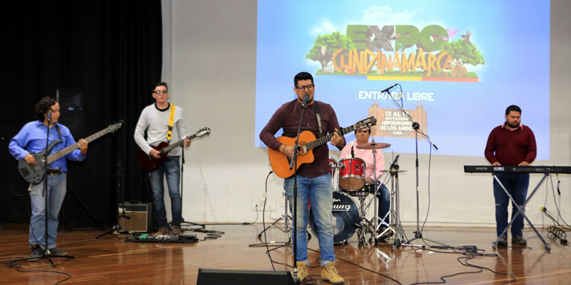 Las principales expresiones artísticas del departamento reunidas en un solo lugar






































