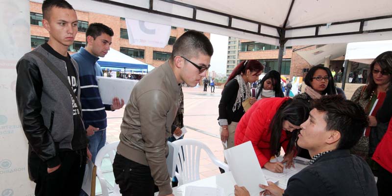 Oportunidad de empleo en la Corporación Juego y Niñez


















































































