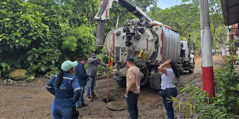 Empresas Públicas de Cundinamarca atiende emergencia en Viotá tras inundaciones