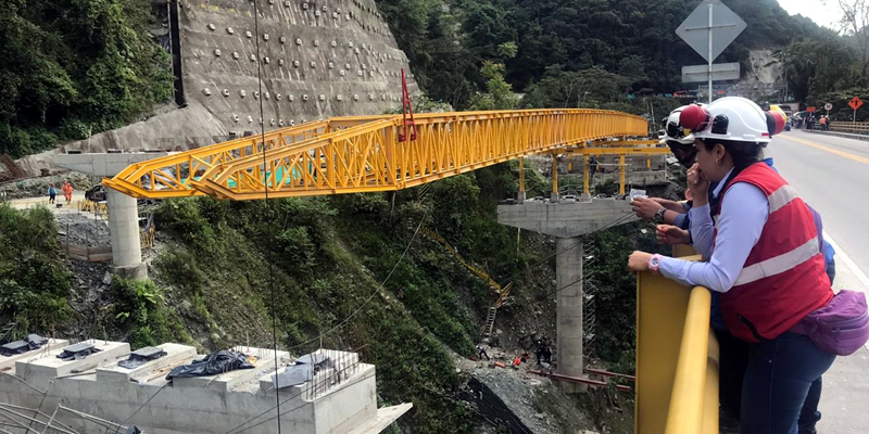 Rescatadas víctimas de la emergencia del km 65 de la vía Bogotá-Villavicencio

