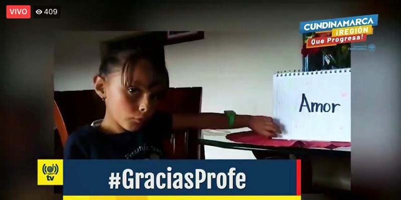 Cientos de voces les dijeron gracias a los maestros de Cundinamarca