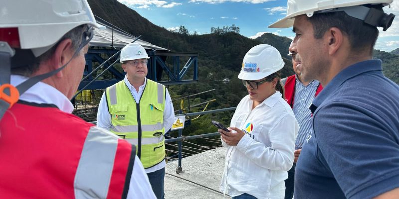 Con una inversión de $91.000 millones avanza en un 87% la construcción del viaducto Los Chorros, en Guayabal de Síquima

