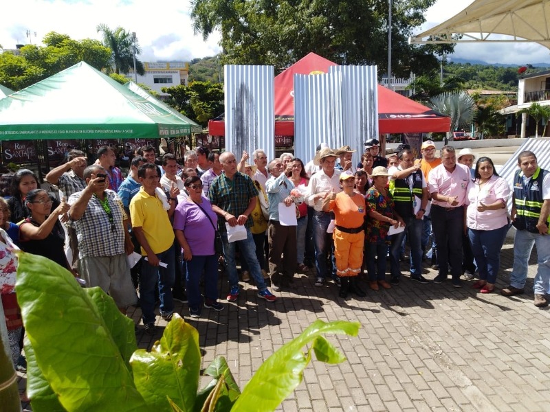 Familias de los municipios de Yacopí, Viotá y San Antonio del Tequendama recibieron ayuda humanitaria