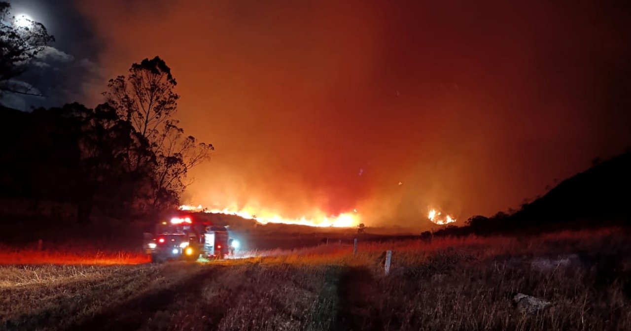 Incendio forestal en Bojacá: continúa lucha contra las llamas, se espera apoyo aéreo

