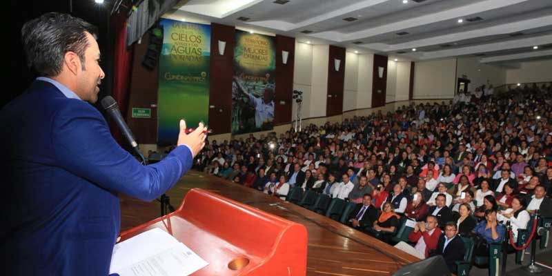 “Florece y prospera maestro de Cundinamarca”: Andrés López
