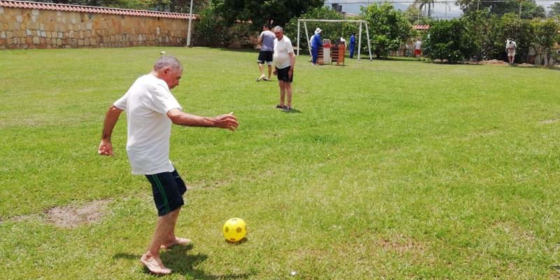 Adultos mayores del Centro Bienestar del Anciano Belmira disfrutaron un día de campo




