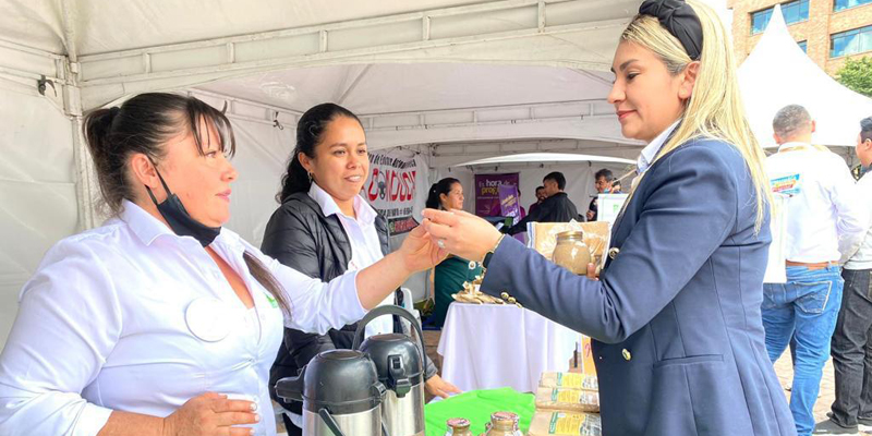 Imagen: Mujeres emprendedoras comercializarán sus productos en la Agrovitrina, los últimos martes de cada mes  