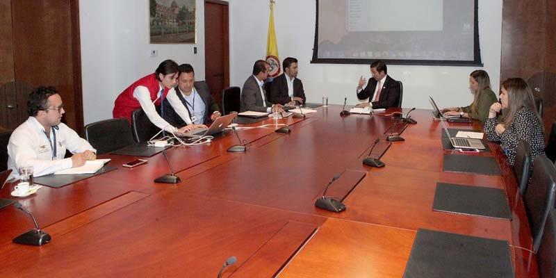 Gobiernos Nacional y Departamental suman esfuerzos por hacer de Cundinamarca una Revolución Digital




