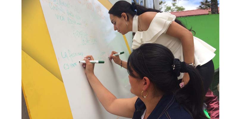 Fusagasugá conmemoró el Día mundial de la salud mental con actividades tendientes a la felicidad y el bienestar













































