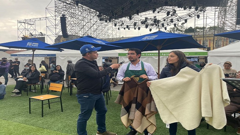 Marca Cundinamarca, protagonista en Mercados Campesinos
















