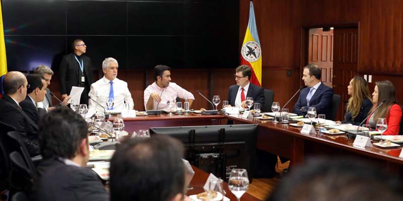 “Desde el primer día dijimos bienvenido el Regiotram”: Enrique Peñalosa




















