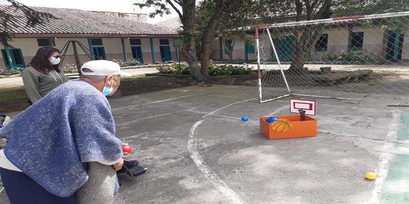 Actividades físico-recreativas mejoran calidad de vida en el Centro masculino especial La Colonia


