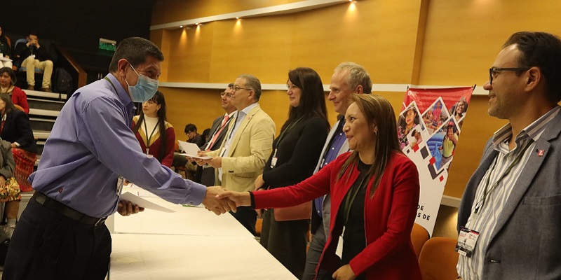 Buscamos empresas proveedoras de servicios para impulsar empresarios cundinamarqueses de los sectores agropecuario y agroindustrial