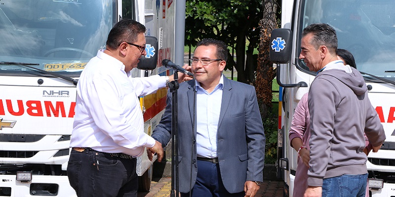 'Lo prometimos, lo cumplimos': Cachipay, Chipaque, Nariño y Vergara tienen ambulancia nueva

