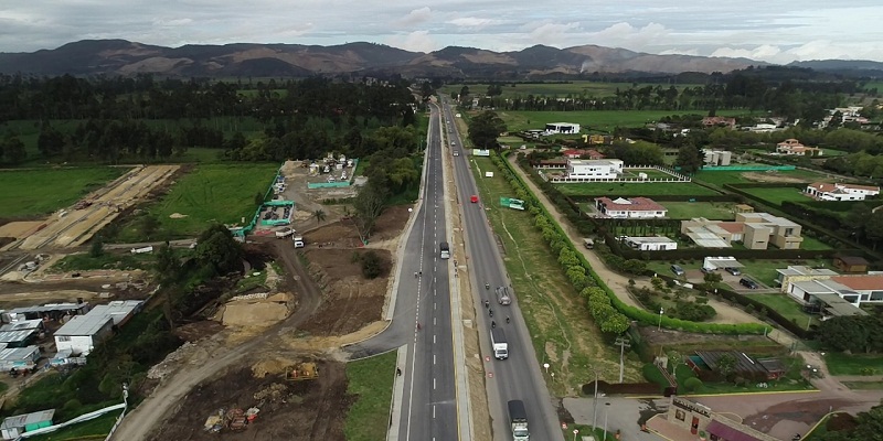 Avance del 75 % en construcción de doble calzada para la provincia Sabana Occidente
