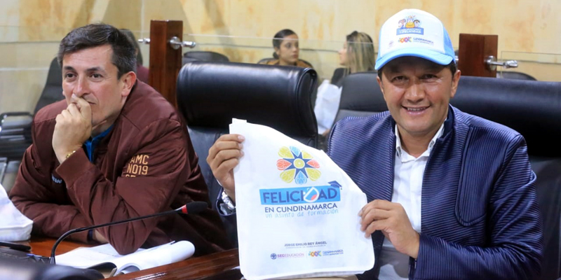 Cundinamarca es pionera en el enfoque de felicidad




