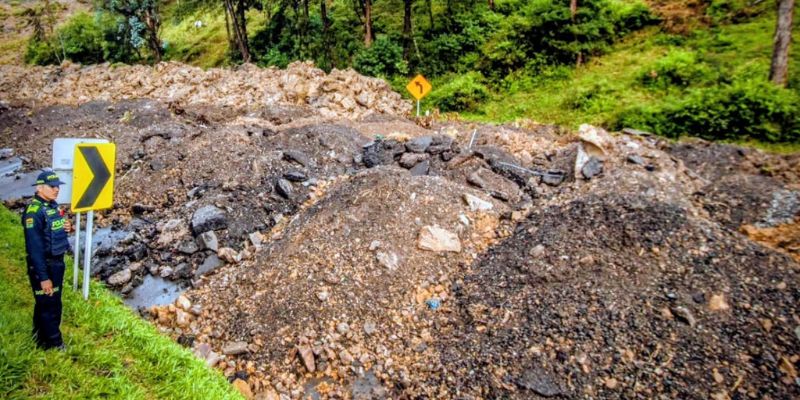 Cundinamarca exige plan estructural para mitigar deslizamiento en la vía al Llano