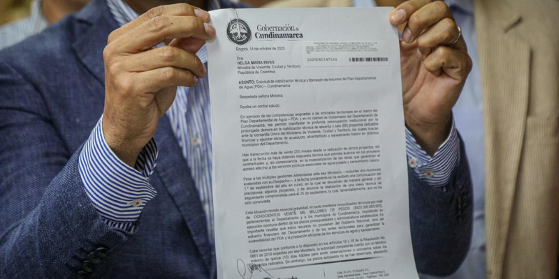 Gobernador Jorge Rey y más de 70 alcaldes exigen liberar $820.000 millones para proyectos de agua y saneamiento

