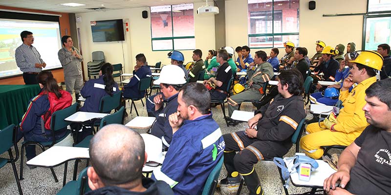 MINEROS DE CUNDINAMARCA APRENDEN DE SUS PARES BOYACENSES