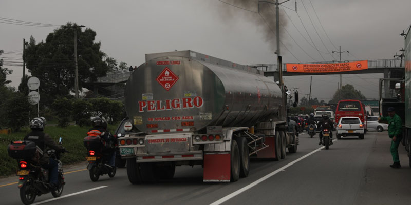 Ante paro sectorial gobierno cundinamarqués se ofrece como mediador entre transportadores, gobierno Nacional y alcaldía de Bogotá


