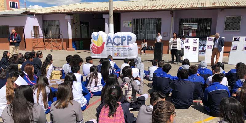 Jóvenes cundinamarqueses se unieron a la Semana por la Paz
































