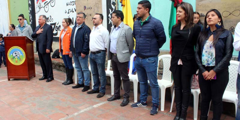 Facatativá y Chía reciben cajas de reciclaje inteligente


























