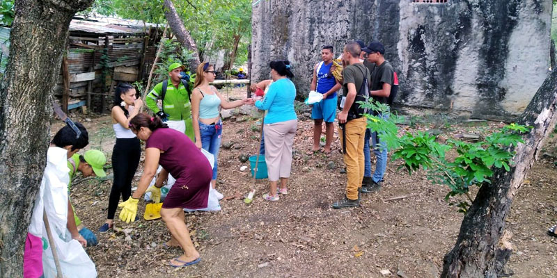 Fuertes lluvias afectaron a familias en Cogua, San Bernardo y Tibacuy



























