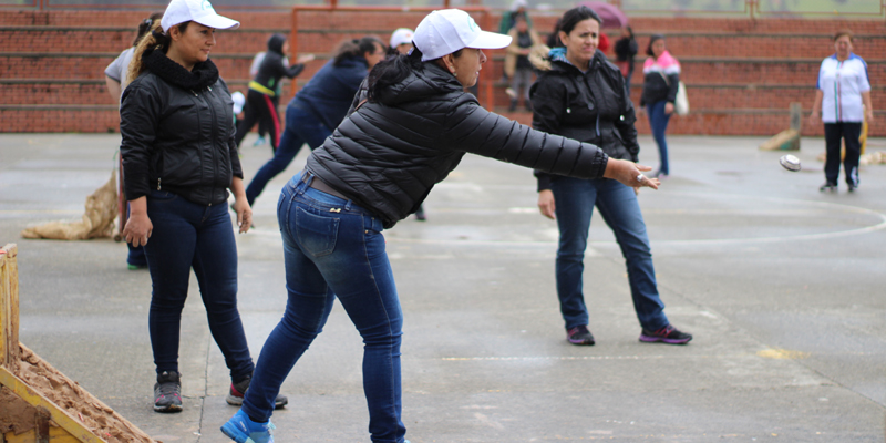 Secretaría de Educación premia las mejores fotos de los Juegos del Magisterio 2016
