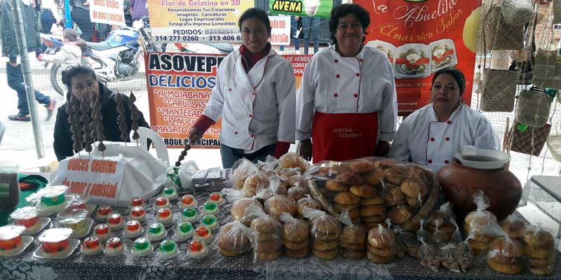 Primera Feria artesanal gastronómica en El Rosal