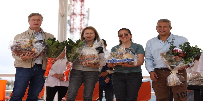 Embajador de Dinamarca visitó los municipios de Cachipay, Zipacón y Mesitas del Colegio