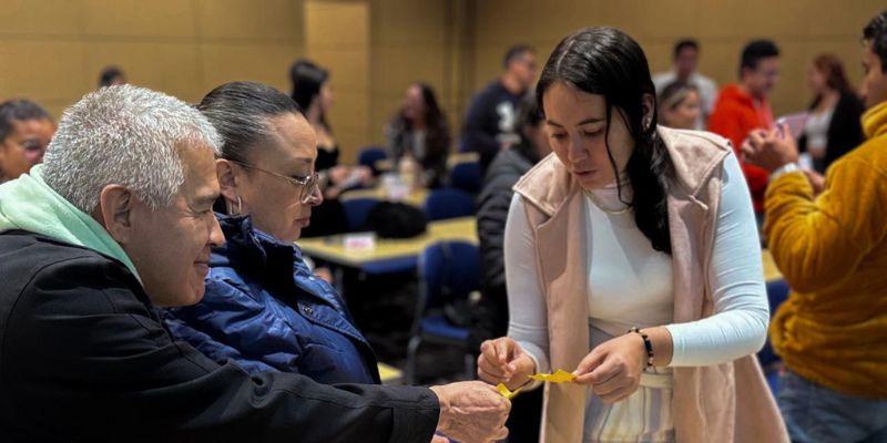 Agencia Catastral de Cundinamarca adelanta jornada de formación en protocolo de servicio