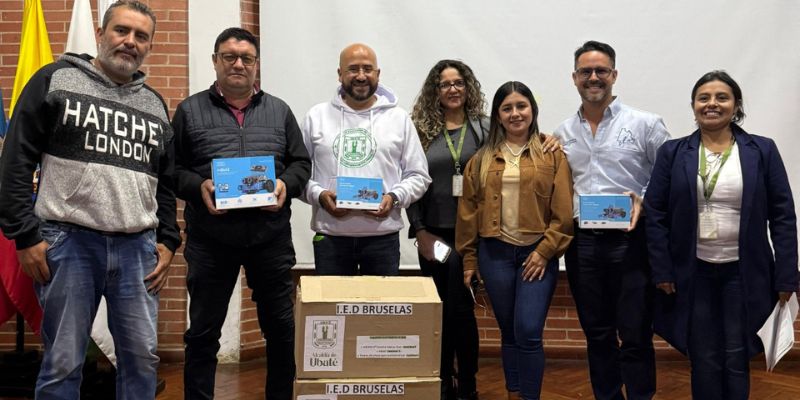 Cuatro colegios de Ubaté abren sus aulas a la robótica y la innovación