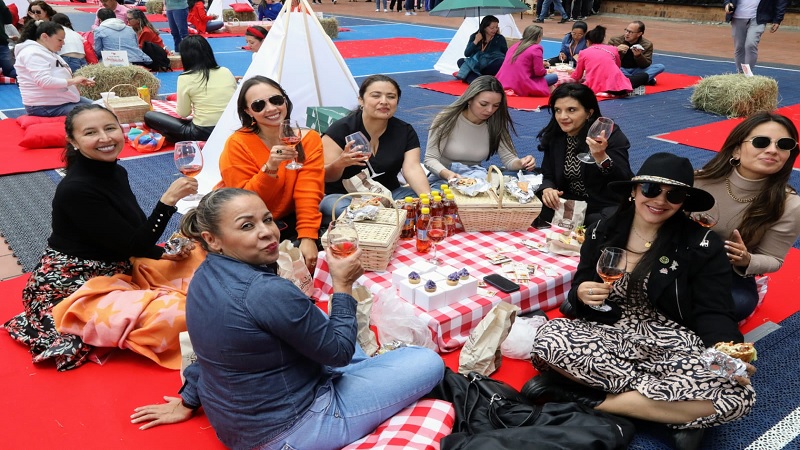 Amor y amistad en el picnic de la “Gober”
