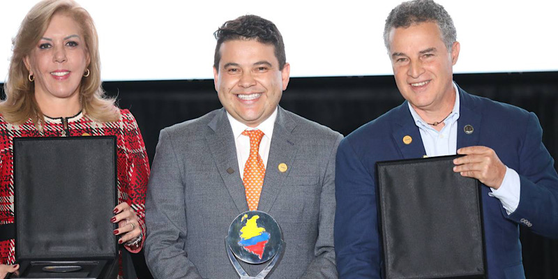 Nicolas García Bustos, mejor gobernador del país periodo 2020 - 2023