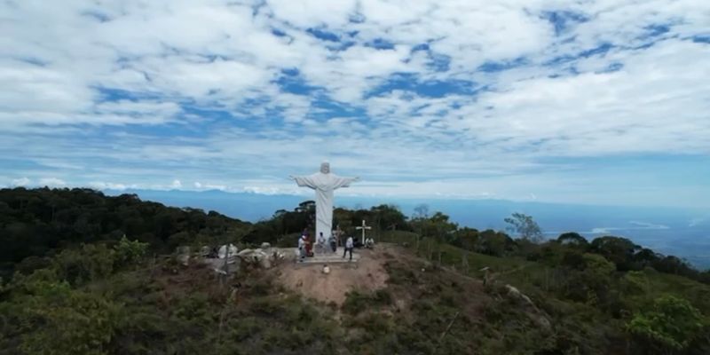Nuevo Cristo Rey de Tatí, en Caparrapí, Cundinamarca, se suma a la lista de monumentos icónicos en el mundo